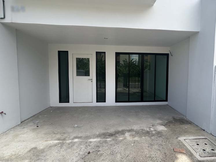 Townhouse in Sukhumvit 